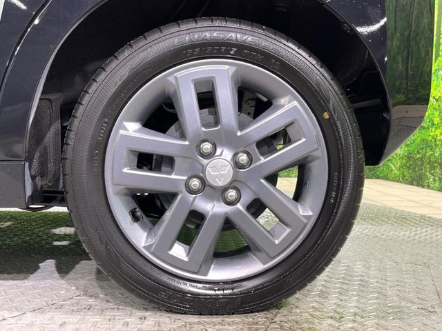 �y����15�C���`�A���~�z�C�[���z�O�ςɃ}�b�`���������A���~�z�C�[���𑕒����Ă���܂��B�e��ЊO�A���~�z�C�[����A�X�^�b�h���X�^�C�����戵�����Ă���܂��B���񂲑��k����������