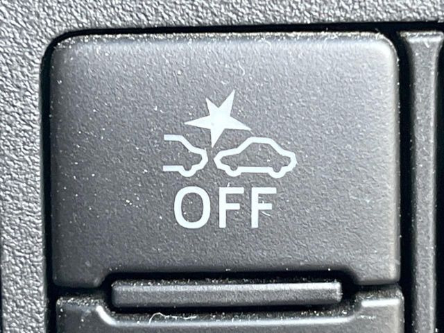 �y�X�}�[�g�A�V�X�g�z���s���ɑO���̎ԗ�����F�����A�Փ˂������Ȏ��͌x��ƃu���[�L�ŏՓˉ���Ɣ�Q�y�����A�V�X�g�B�����S�Ƀh���C�u�����y���݂��������܂��B