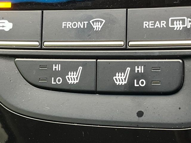 �y�V�[�g�q�[�^�[�z�������ɏd�󂷂�V�[�g�q�[�^�[!�G�A�R����葁�����܂��Ă����̂Ŋ�����̐l�����S�ł��ˁ�G�A�R���̉����͊������邩����A�Ƃ������ɂ����������߂ł��B