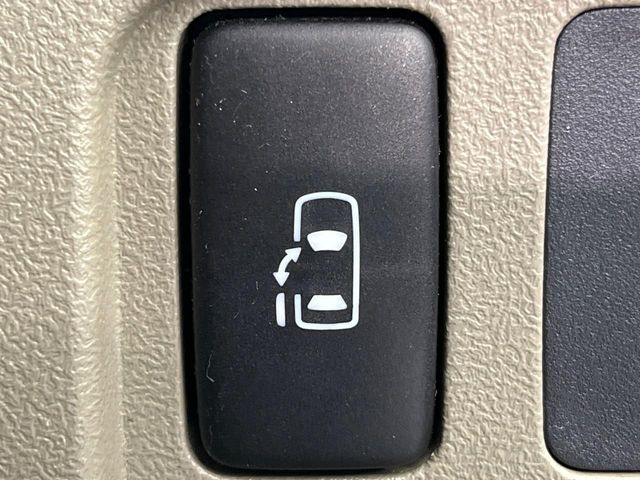 �y�p���[�X���C�h�h�A�z�X�}�[�g�L�[��^�]�Ȃ̃X�C�b�`�ŃX���C�h�h�A�̊J���\���d��������͂����ăh�A���J����K�v�������A���������q�l�ł��A�d���ו��������Ă��鎞�����N�ɊJ���߂ł��܂���