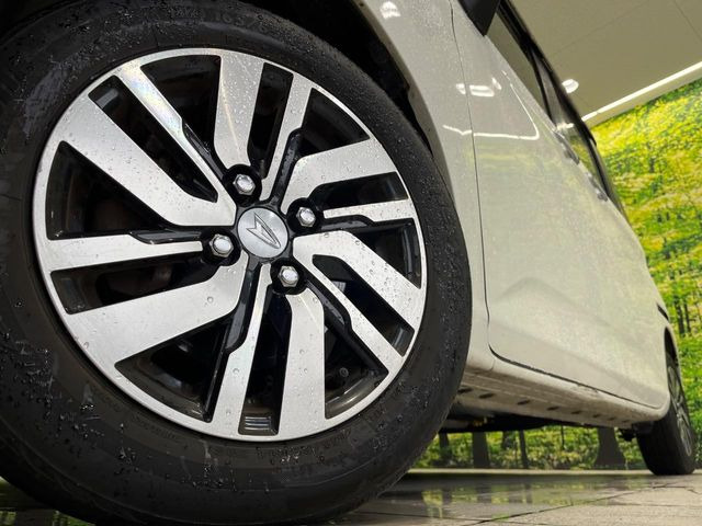 �y����14�C���`�A���~�z�C�[���z�O�ςɃ}�b�`���������A���~�z�C�[���𑕒����Ă���܂��B�e��ЊO�A���~�z�C�[����A�X�^�b�h���X�^�C�����戵�����Ă���܂��B���񂲑��k����������