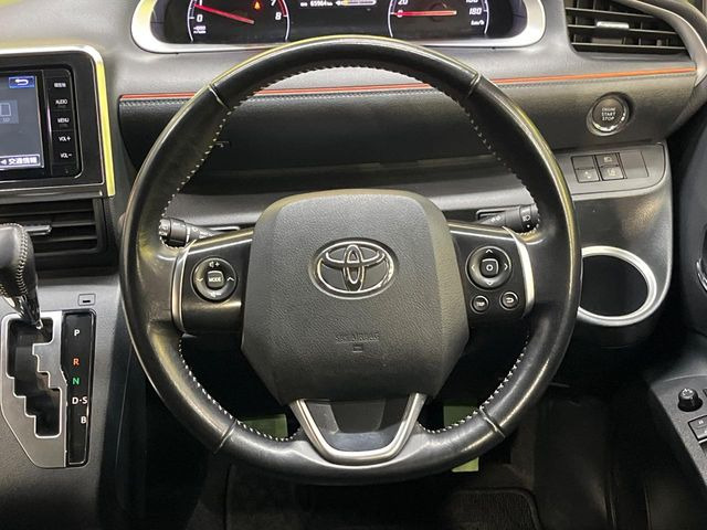 �y�����v�����X�e�A�����O�z�㎿�Ȋv���g�p���邱�ƂŁA��ɂ����������݂ƂĂ��^�]���₷���n���h���ł���