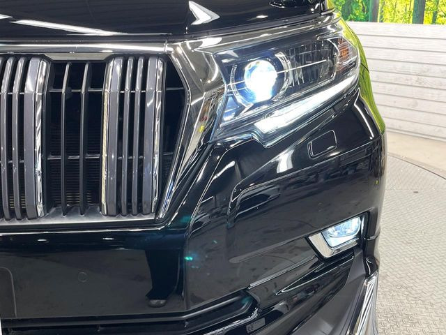 �yLED�w�b�h���C�g�z���V����ԑ��s�����ǍD�Ȏ��E���m�ۂ����S���ĉ^�]�ł��鍂�P�xLED�w�b�h���C�g�𑕔�!�_�����x�������A����d�͂��}�����Ă��܂��B