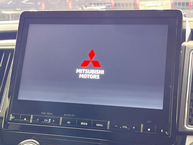 �y�����i�r�z�l�C�̏����i�r�𑕔����Ă���܂��B�i�r�̎g���₷���͂������A�I�[�f�B�I�@�\���[��!�L�����v�◷�s�͂������A�ʋ΂┃�����ȂǕ��i�̃h���C�u���y�����Ȃ�͂���