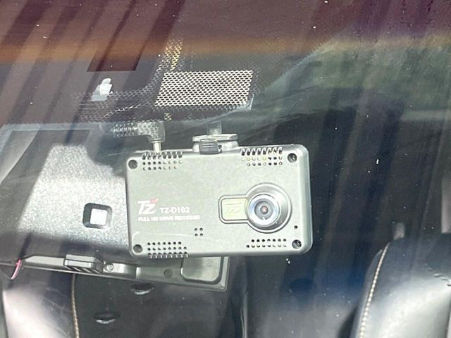 �y�h���C�u���R�[�_�[�z���S�E���S�ȃJ�[���C�t�ɕK�{�̃h���C�u���R�[�_�[�𑕔�!���s���͂������A������^�]�⎖�̂ɑ��������ۂ̏󋵂��f���ŋL�^���A����̃��X�N�ɔ����܂��B