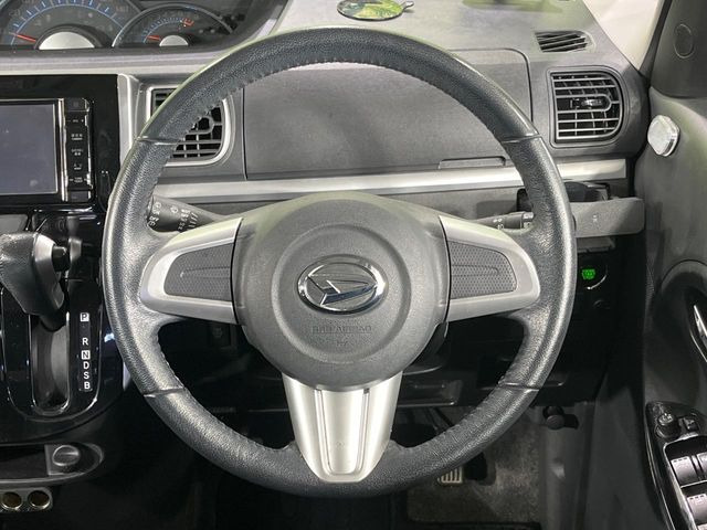 �y�����v�����X�e�A�����O�z�㎿�Ȋv���g�p���邱�ƂŁA��ɂ����������݂ƂĂ��^�]���₷���n���h���ł���