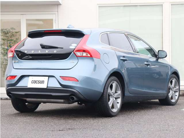 �G���W���I�C���̓t�����X��MOTUL(���`���[��)���g�p���Ă��܂��B�V���{���{�e���f���ɓK������قȂ�S�x�̃I�C�������p�ӂ��Ă��܂��B