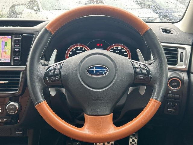 �y�����v�����X�e�A�����O�z�㎿�Ȋv���g�p���邱�ƂŁA��ɂ����������݂ƂĂ��^�]���₷���n���h���ł���