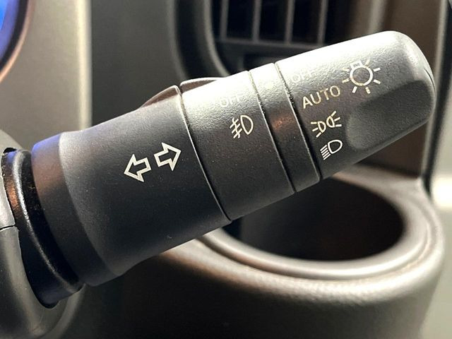 �y�I�[�g���C�g�z����̖��邳�ɉ����Ď����Ńw�b�h���C�g�̓_���E�������ł���@�\�ł�!���C�g�̕t���Y��E�����Y��Ȃǂ������Ȃ�A�J�̓���[���̑��s�����S!�g���l���ʉߎ����֗��ł��ˁ�