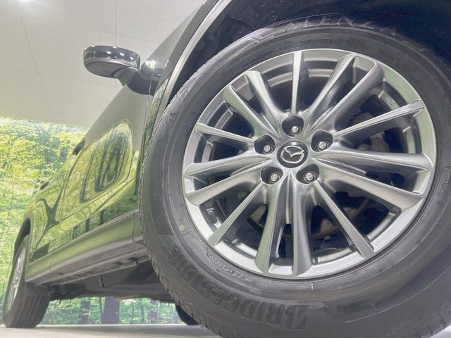 �y����17�C���`�A���~�z�C�[���z�O�ςɃ}�b�`���������A���~�z�C�[���𑕒����Ă���܂��B�e��ЊO�A���~�z�C�[����A�X�^�b�h���X�^�C�����戵�����Ă���܂��B���񂲑��k����������