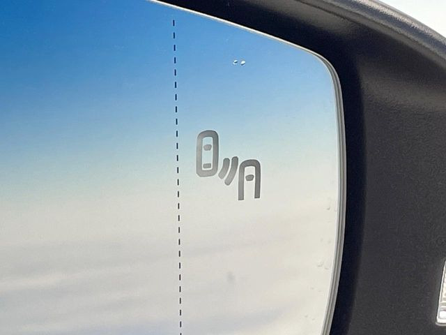 ���u���C���h�A�V�X�g�Z���T�[:���p����̎Ԃ����m���A�h���C�o�[���Ԑ��ύX���s���ۂɁA�x�����Ƌ��ɒ��ӂ𑣂��Ă������S�x���@�\�ł�!