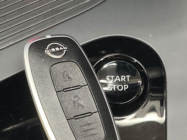 �y�C���e���W�F���g�L�[�z�J�o����|�P�b�g�ɓ��ꂽ�܂܂ł��h�A�̎{���E�������\�ȃX�}�[�g�L�[�𑕔��B�G���W���̃I���E�I�t�����J�M�����o���K�v����������Ƃ��Ă��֗��ł���