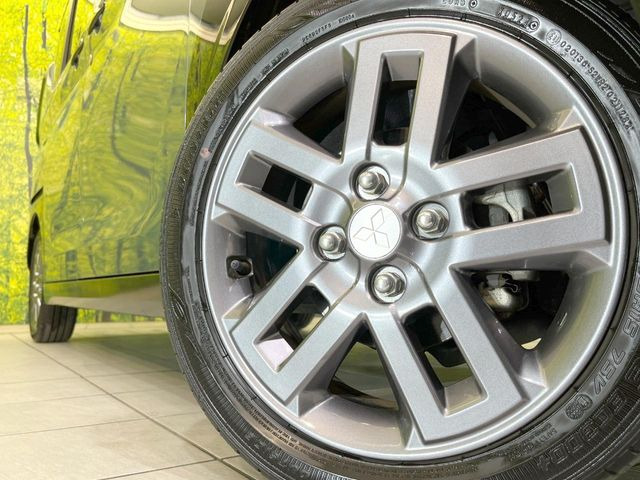 �y����15�C���`�A���~�z�C�[���z�O�ςɃ}�b�`���������A���~�z�C�[���𑕒����Ă���܂��B�e��ЊO�A���~�z�C�[����A�X�^�b�h���X�^�C�����戵�����Ă���܂��B���񂲑��k����������