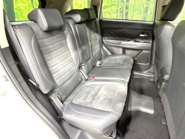 �L�X�Ƃ���2��ڃV�[�g�͋��Z���������A���S�n�����K!�F�B��Ƒ��Ƃ̂��o�����ɂ҂�����ł��B�x�r�[�V�[�g��`���C���h�V�[�g�g�p�������K�ɂ��߂�������������\���ȋ�Ԃ��m�ۂ��Ă��܂��B