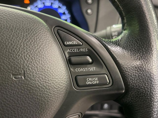 �y�N���[�Y�R���g���[���z�������H�����N���N���s�B�A�N�Z���𗣂��Ă���葬�x�ő��s���ł��A�������^�]���̕��S���y��!�����E�������ȒP�ȃX�C�b�`����Œ����ł��܂��B