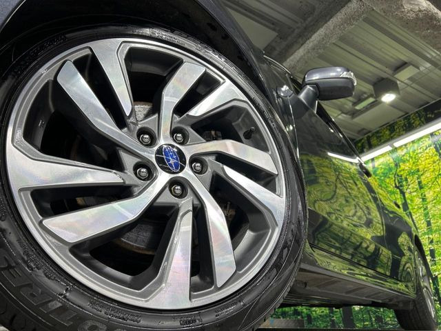 �y����18�C���`�A���~�z�C�[���z�O�ςɃ}�b�`���������A���~�z�C�[���𑕒����Ă���܂��B�e��ЊO�A���~�z�C�[����A�X�^�b�h���X�^�C�����戵�����Ă���܂��B���񂲑��k����������