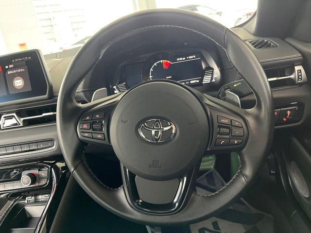 �y�����v�����X�e�A�����O�z�㎿�Ȋv���g�p���邱�ƂŁA��ɂ����������݂ƂĂ��^�]���₷���n���h���ł���