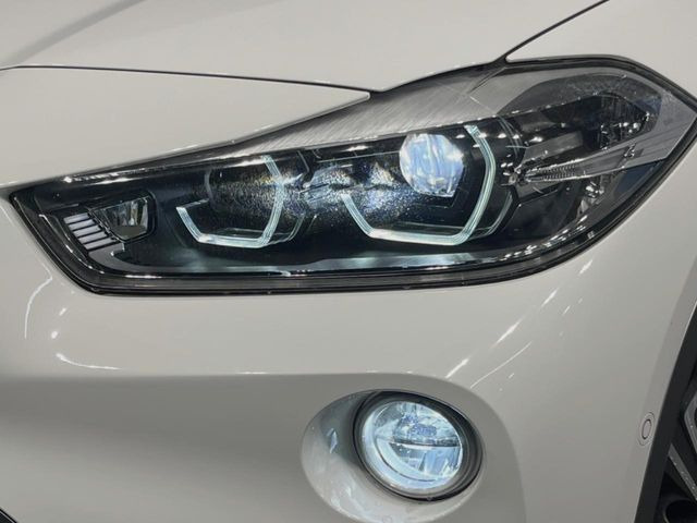 ��LED�w�b�h���C�g:��ԑ��s�����ǍD�Ȏ��E���m�ۂ����S���ĉ^�]�ł��鍂�P�xLED�w�b�h���C�g�𑕔�!�_�����x�������A����d�͂��}�����Ă��܂��B