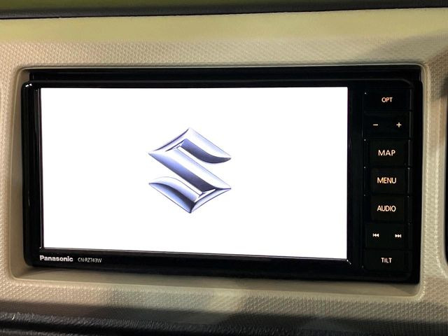 �y�����i�r�z�l�C�̏����i�r�𑕔��B�I�[�f�B�I�@�\���[�����Ă���ABluetooth�ڑ�����΂������̃X�}�z��MP3�v���C���[�̉��y���Đ��\!�����̉^�]������Ɋy�����Ȃ�܂�!!