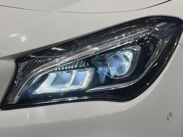 ��LED�w�b�h���C�g:��ԑ��s�����ǍD�Ȏ��E���m�ۂ����S���ĉ^�]�ł��鍂�P�xLED�w�b�h���C�g�𑕔�!�_�����x�������A����d�͂��}�����Ă��܂��B