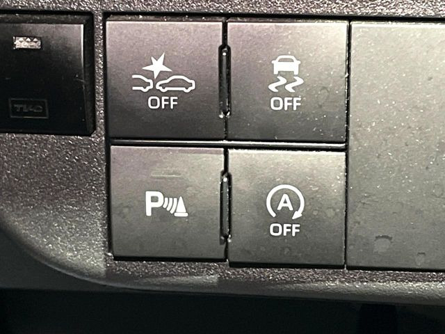 �y�X�}�[�g�A�V�X�g�z���s���ɑO���̎ԗ�����F�����A�Փ˂������Ȏ��͌x��ƃu���[�L�ŏՓˉ���Ɣ�Q�y�����A�V�X�g�B�����S�Ƀh���C�u�����y���݂��������܂��B