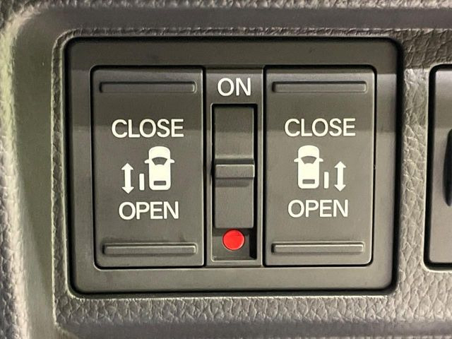 �y�����p���[�X���C�h�h�A�z�X�}�[�g�L�[��^�]�Ȃ̃X�C�b�`�Ō�ȗ����X���C�h�h�A�̊J���\���d��������͂����ăh�A���J����K�v�������A�����Ȃ��q�l�ł��ȒP�ɊJ���߂ł����K�ł���