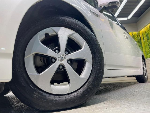 �y����15�C���`�A���~�z�C�[���z�O�ςɃ}�b�`���������A���~�z�C�[���𑕒����Ă���܂��B�e��ЊO�A���~�z�C�[����A�X�^�b�h���X�^�C�����戵�����Ă���܂��B���񂲑��k����������