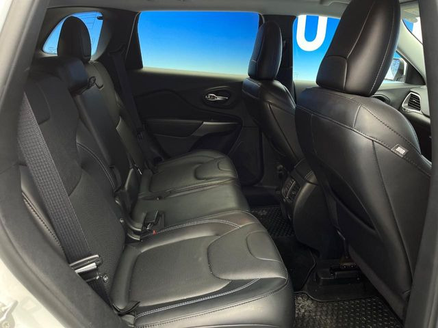 ���㕔���Ȃ��C�ɂȂ�悤�ȃL�Y�E�����ւ��蓙�A�傫�ȃ_���[�W�͂Ȃ��A�ǍD�ȏ�Ԃł��B