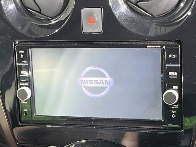 �y�����i�r�z�l�C�̏����i�r�𑕔����Ă���܂��B�i�r�̎g���₷���͂������A�I�[�f�B�I�@�\���[��!�L�����v�◷�s�͂������A�ʋ΂┃�����ȂǕ��i�̃h���C�u���y�����Ȃ�͂���