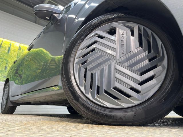 �y����16�C���`�A���~�z�C�[���z�O�ςɃ}�b�`���������A���~�z�C�[���𑕒����Ă���܂��B�e��ЊO�A���~�z�C�[����A�X�^�b�h���X�^�C�����戵�����Ă���܂��B���񂲑��k����������