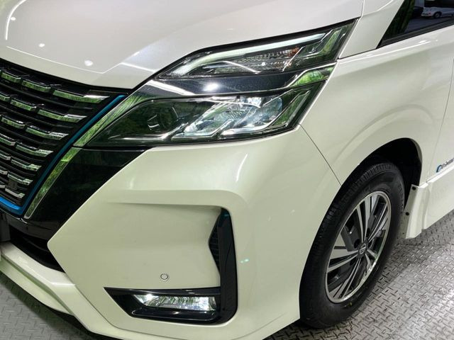 �yLED�w�b�h���C�g�z���V����ԑ��s�����ǍD�Ȏ��E���m�ۂ����S���ĉ^�]�ł��鍂�P�xLED�w�b�h���C�g�𑕔�!�_�����x�������A����d�͂��}�����Ă��܂��B