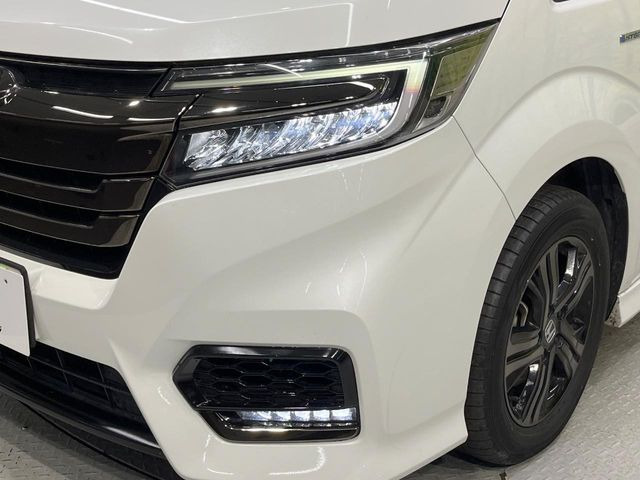 �yLED�w�b�h���C�g�z���V����ԑ��s�����ǍD�Ȏ��E���m�ۂ����S���ĉ^�]�ł��鍂�P�xLED�w�b�h���C�g�𑕔�!�_�����x�������A����d�͂��}�����Ă��܂��B