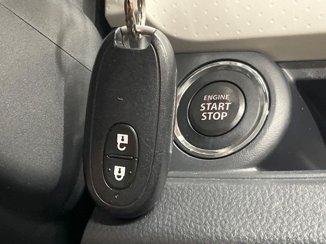 �y�C���e���W�F���g�L�[�z�J�o����|�P�b�g�ɓ��ꂽ�܂܂ł��h�A�̎{���E�������\�ȃX�}�[�g�L�[�𑕔��B�G���W���̃I���E�I�t�����J�M�����o���K�v����������Ƃ��Ă��֗��ł���