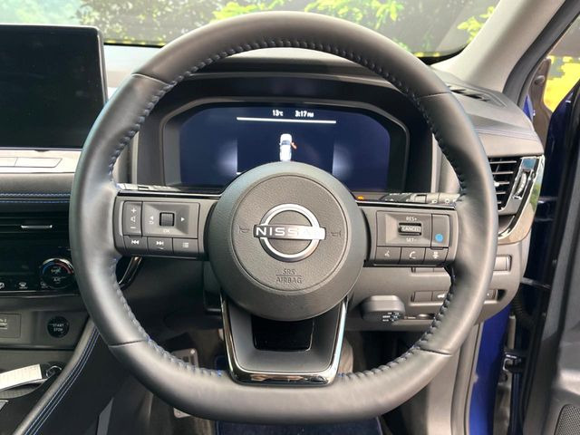 �y�����v�����X�e�A�����O�z�㎿�Ȋv���g�p���邱�ƂŁA��ɂ����������݂ƂĂ��^�]���₷���n���h���ł���