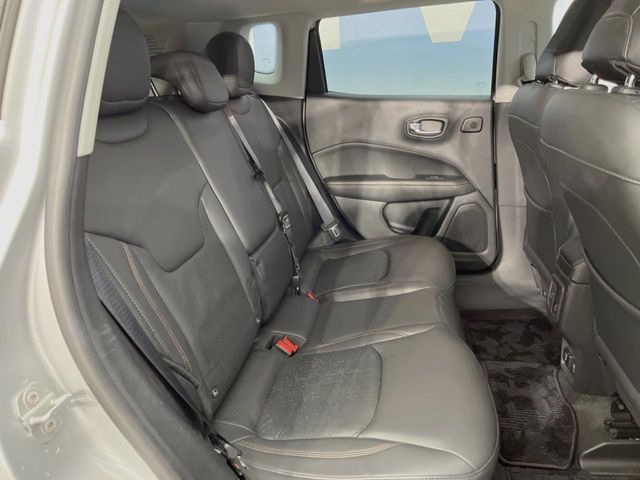 ���㕔���Ȃ��C�ɂȂ�悤�ȃL�Y�E�����ւ��蓙�A�傫�ȃ_���[�W�͂Ȃ��A�ǍD�ȏ�Ԃł��B