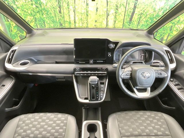 ヴォクシー1.8 ハイブリッド S-Z