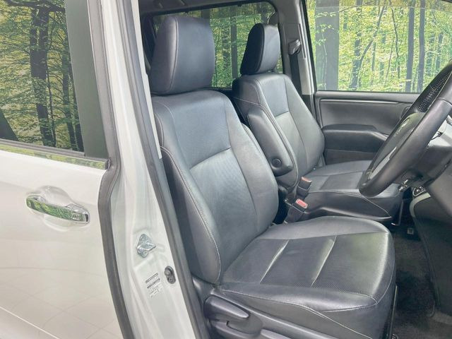 �y���烌�U�[�V�[�g�z����̂ӂ���肪�e�ՂŃ����e�i���X�����ȒP�ȁA�@�\���ɗD��鍇����v���̗p�����㎿�ȃV�[�g�ł��B����S�n���悭�A���������ӂ��S�n�ǂ��ԓ���Ԃ����o���Ă���܂��B