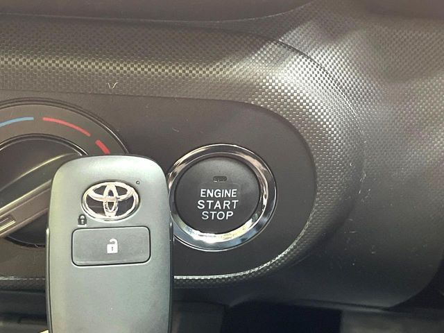 �y�X�}�[�g�L�[�z�J�o����|�P�b�g�ɓ��ꂽ�܂܂ł��h�A�̎{���E�������\�ȃX�}�[�g�L�[�𑕔��B�G���W���̃I���E�I�t�����J�M�����o���K�v����������Ƃ��Ă��֗��ł���