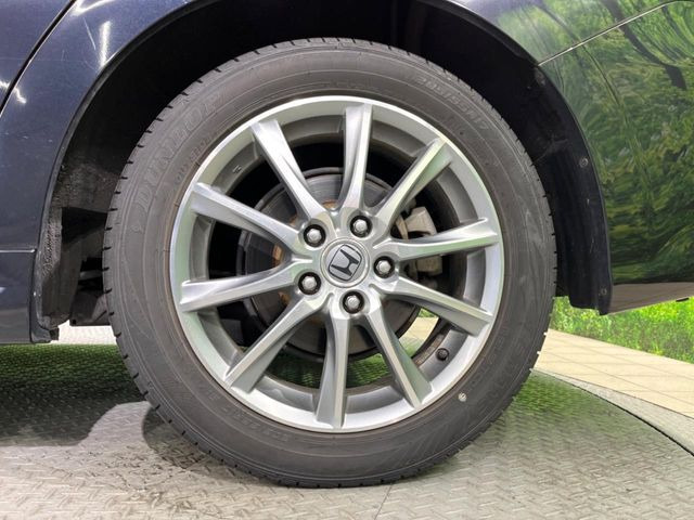 �y����17�C���`�A���~�z�C�[���z�O�ςɃ}�b�`���������A���~�z�C�[���𑕒����Ă���܂��B�e��ЊO�A���~�z�C�[����A�X�^�b�h���X�^�C�����戵�����Ă���܂��B���񂲑��k����������