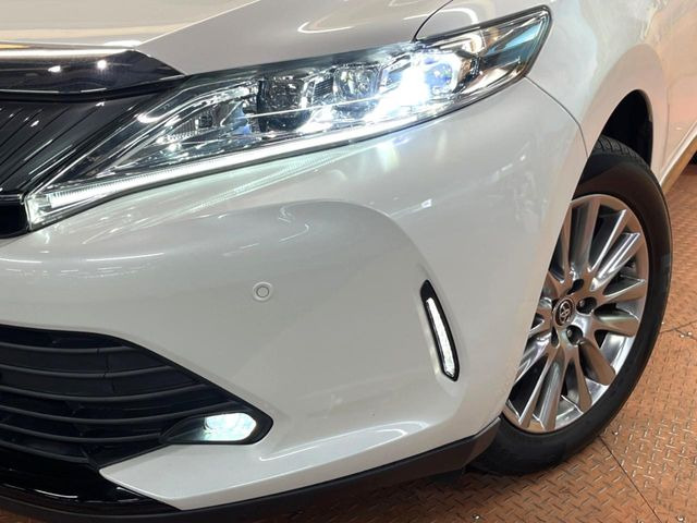 �yLED�w�b�h���C�g�z���V����ԑ��s�����ǍD�Ȏ��E���m�ۂ����S���ĉ^�]�ł��鍂�P�xLED�w�b�h���C�g�𑕔�!�_�����x�������A����d�͂��}�����Ă��܂��B