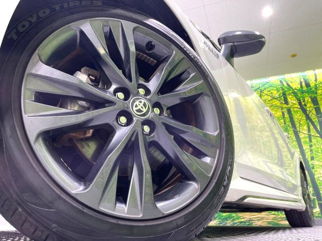 �y����17�C���`�A���~�z�C�[���z�O�ςɃ}�b�`���������A���~�z�C�[���𑕒����Ă���܂��B�e��ЊO�A���~�z�C�[����A�X�^�b�h���X�^�C�����戵�����Ă���܂��B���񂲑��k����������