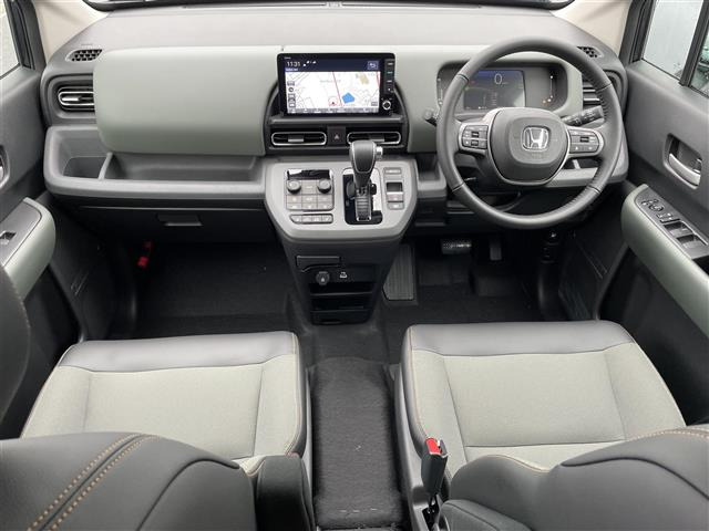 フリード1.5 e:HEV クロスター