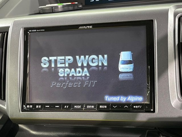 �y���ʃi�r�z�l�C�̑�^8�C���`�i�r�𑕔��B���݊��̂�����ʂ̓C���p�N�g��!�i�r���p���̃}�b�v�\���͌��₷���A�e���r��DVD�͗Տꊴ���A�b�v!�����̃h���C�u���O�b�Ɗy�����Ȃ�܂���