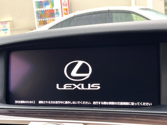 �y���[�J�[�����i�r�z�C���e���A�ɗn�����ރX�^�C���b�V���ȁu��p�݌v�v���[�J�[�i�r�𑕔��􎋔F���⑀�쐫�ȂǊ�{���\�ɂ��D��A���㎿�ȃJ�[���C�t�����y���݂��������܂��B