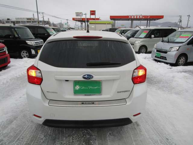 �o�b�N�J����!���Ԃ����߂ĉ^�]����邩����o�b�N���삪���̂��q�l�ɂ̓I�X�X���̑����ł�!