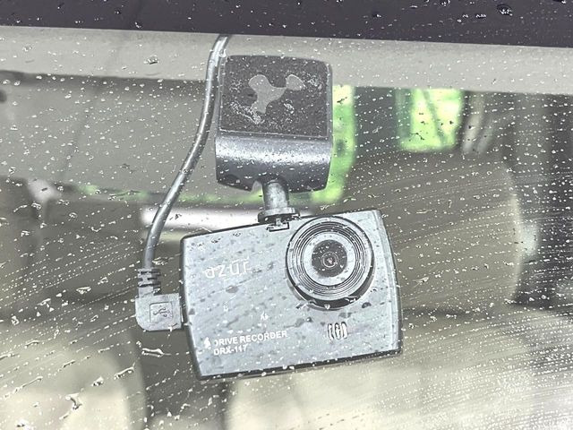 �y�h���C�u���R�[�_�[�z���S�E���S�ȃJ�[���C�t�ɕK�{�̃h���C�u���R�[�_�[�𑕔�!���s���͂������A������^�]�⎖�̂ɑ��������ۂ̏󋵂��f���ŋL�^���A����̃��X�N�ɔ����܂��B