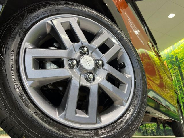 �y����15�C���`�A���~�z�C�[���z�O�ςɃ}�b�`���������A���~�z�C�[���𑕒����Ă���܂��B�e��ЊO�A���~�z�C�[����A�X�^�b�h���X�^�C�����戵�����Ă���܂��B���񂲑��k����������