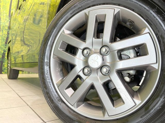 �y����15�C���`�A���~�z�C�[���z�O�ςɃ}�b�`���������A���~�z�C�[���𑕒����Ă���܂��B�e��ЊO�A���~�z�C�[����A�X�^�b�h���X�^�C�����戵�����Ă���܂��B���񂲑��k����������