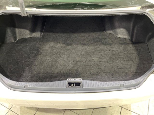 ���i�̂���������ʋ΁A���}���ɏ\���ȉ׎��X�y�[�X���m�ۂ��Ă���܂��B