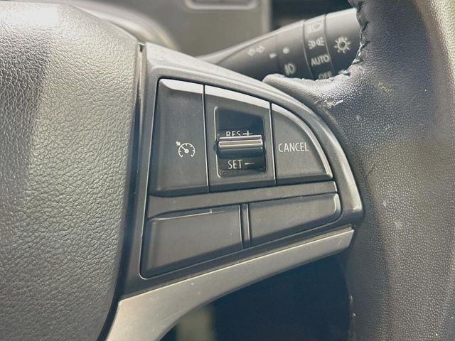 �y�N���[�Y�R���g���[���z�������H�����N���N���s�B�A�N�Z���𗣂��Ă���葬�x�ő��s���ł��A�������^�]���̕��S���y��!�����E�������ȒP�ȃX�C�b�`����Œ����ł��܂��B